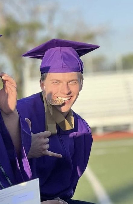 GoonGods's tweet photo. Congrats Sam for graduating Goony University! #samwhite #laffytaffysammy #GOONER #god https://t.co/rMpVzDpihJ