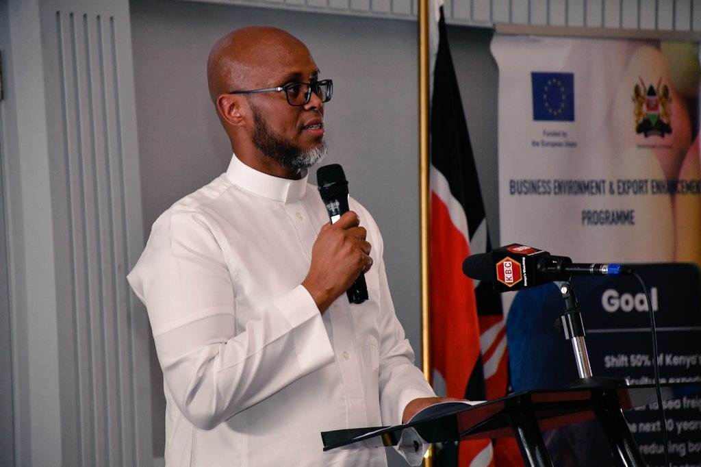 AhmedFarah__'s tweet photo. Today, I attended a consultative meeting on legislative reforms for the private sector hosted by @Waziri_Mvurya. Through @TradeMarkAfrica BEEEP program funded by the @EUinKenya we are working with @MITIKenya to lower the cost of doing business &amp; enhance business competitiveness https://t.co/2068KTeoKR