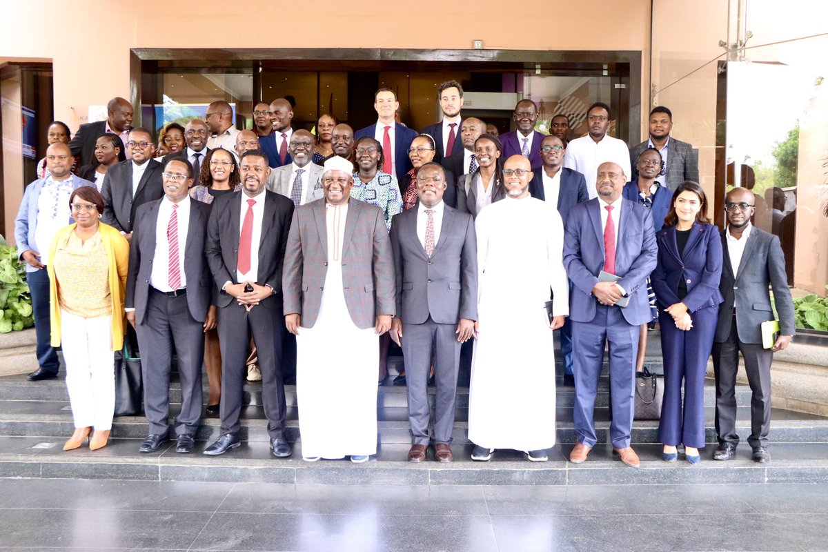 AhmedFarah__'s tweet photo. Today, I attended a consultative meeting on legislative reforms for the private sector hosted by @Waziri_Mvurya. Through @TradeMarkAfrica BEEEP program funded by the @EUinKenya we are working with @MITIKenya to lower the cost of doing business &amp; enhance business competitiveness https://t.co/2068KTeoKR