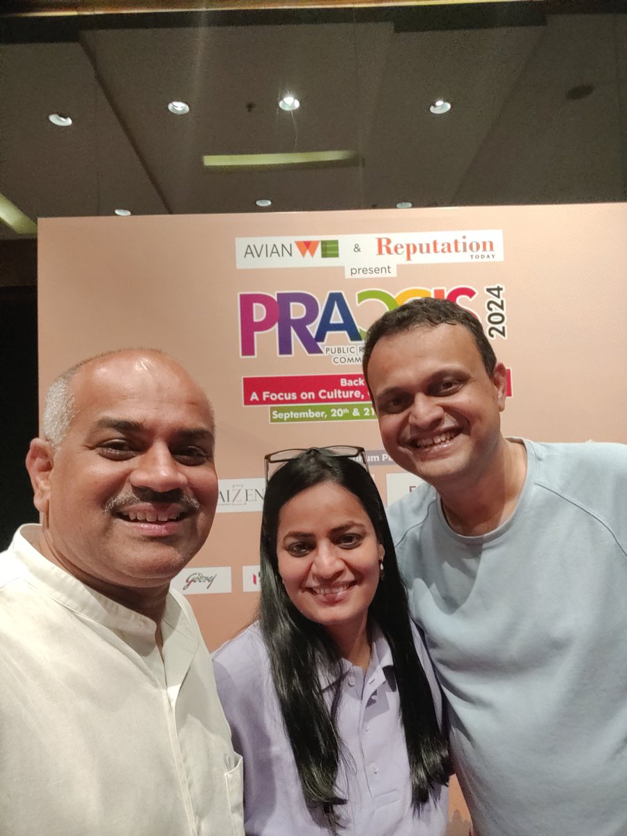 amithpr's tweet photo. The first picture is a set of 10 batch mates from SIMC 2004 with our then director Shashidhar Nanjundiah
The next three are five special people who helped hold the fort
#PRAXIS11 https://t.co/zrRay8d6ax