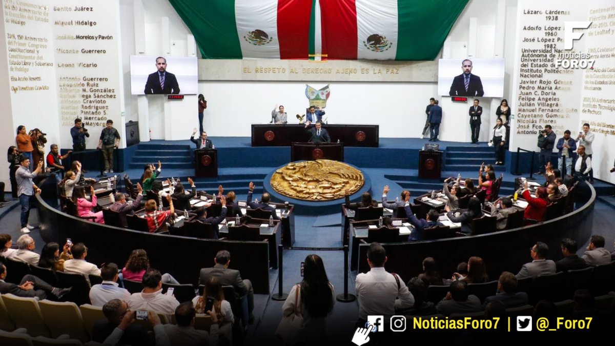 _almomento's tweet photo. 👉 #AsíLasCosas
Esta mañana diputados del @CongresoHidalgo votarán el dictamen que aprueba la minuta con proyecto de decreto de reforma  relacionado a la #GuardiaNacional.

🤳 #NoticiasForo7
🗣️ #ComentaYComparte

#Reformas #Pachuca #HidalgoDemission https://t.co/fxDcIsJO3W