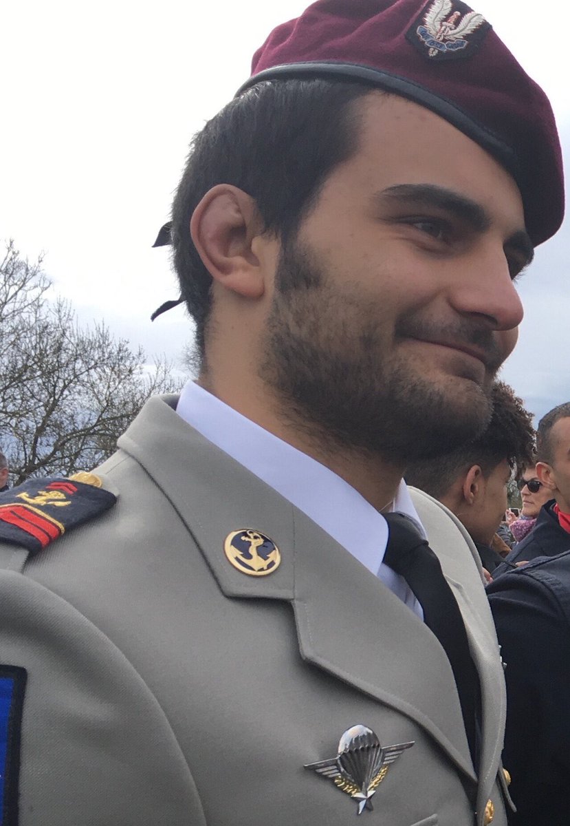 Fs_francaises_'s tweet image. Tous derrière l'ancien SAS du 1er RPIMa @BenoitSt_Denis 🇫🇷
Envoyez de la force pour notre guerrier @BenoitSt_Denis 🌟