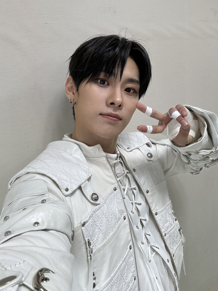 1차 끝!🥹☺️❤️🥰

#THENEWSIX #TNX #더뉴식스
#우경준 #KYUNGJUN
