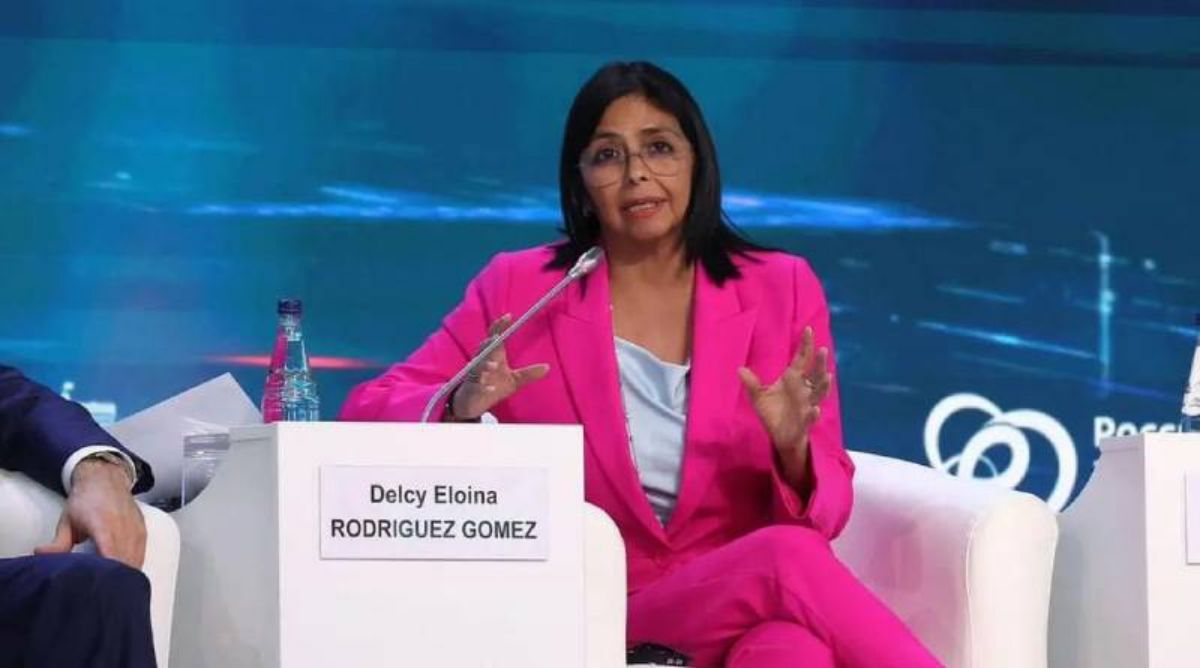 Zroy34's tweet photo. #ULTIMAHORA Vicepresidenta Delcy Rodríguez afirmó que Venezuela se perfila como potencia exportadora de gas tras una importante reunión de alto nivel con autoridades de Rusia.

Se vienen buenos tiempos para nuestra Patria. ¡Viva el Mundo Multipolar!

 https://t.co/7HhQF8Go5w https://t.co/i7webo6SoH