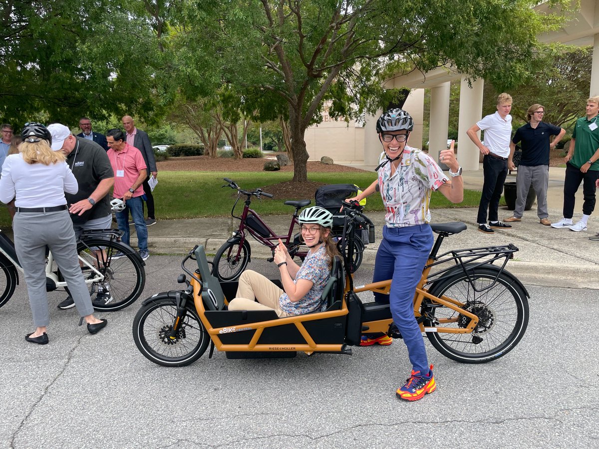 ebike_central's tweet photo. BikeWalk NC Annual Summit, Chapel Hill NC! We had an awesome time as a Title Sponsor @ this multi-day conference that focuses exclusively on active mobility. We provided info and hosted Test Rides: More info here: https://t.co/o5eX9ANhQX https://t.co/FCRfRCBwJ0