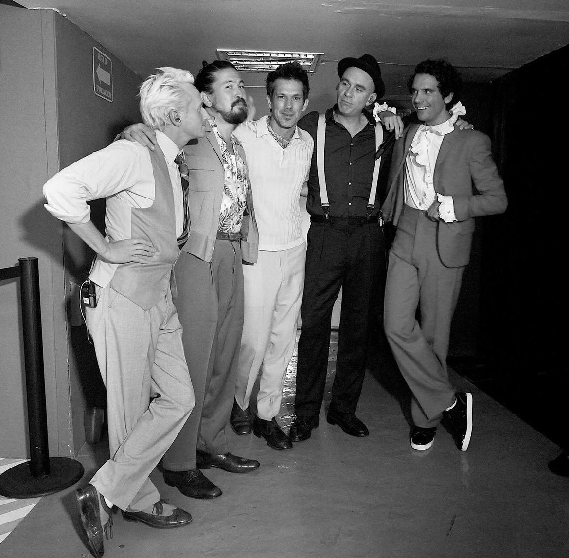 5 Years Ago on 26th September 2019,

Mika posted to his Instagram:
« Love this photo! Max, Mitch, Wouter, Tim and I before the show in Mexico City. We return to Europe with huge smiles on our faces.
Photo by @ diego.noll »