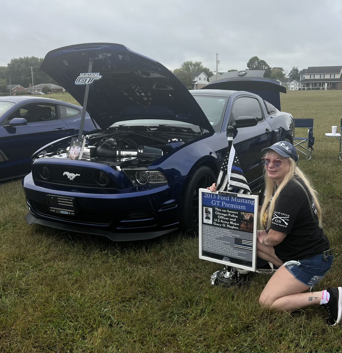 ThePromisePACT's tweet photo. With “The Gary Hughes Showcar” and signing books! Yep it’s a 2013 Mustang GT! Get the book and read one of 4 amazing stories! https://t.co/bN8DKty0kW