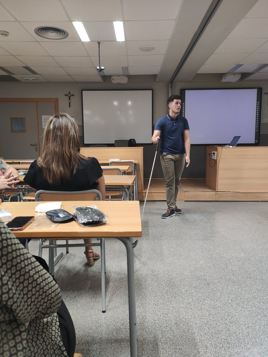 #EuropeanResearchersNight 

Every last Friday of September we celebrate the work of our researchers and share it with the wide public.

Below pictures of today's activities at <a href="/UCV_svm/">Universidad Católica de Valencia</a> and <a href="/UA_Universidad/">Universidad de Alicante UA</a> 

<a href="/ucvsalud/">UCVsalud</a>
<a href="/UAdivulga/">UA Divulga</a> 
<a href="/cuenca_lab/">Cuenca Lab - NEUROVIS group</a>
<a href="/Javiersanchop/">Dr Sancho</a> 
<a href="/ONCE_oficial/">ONCE</a> 

#retina