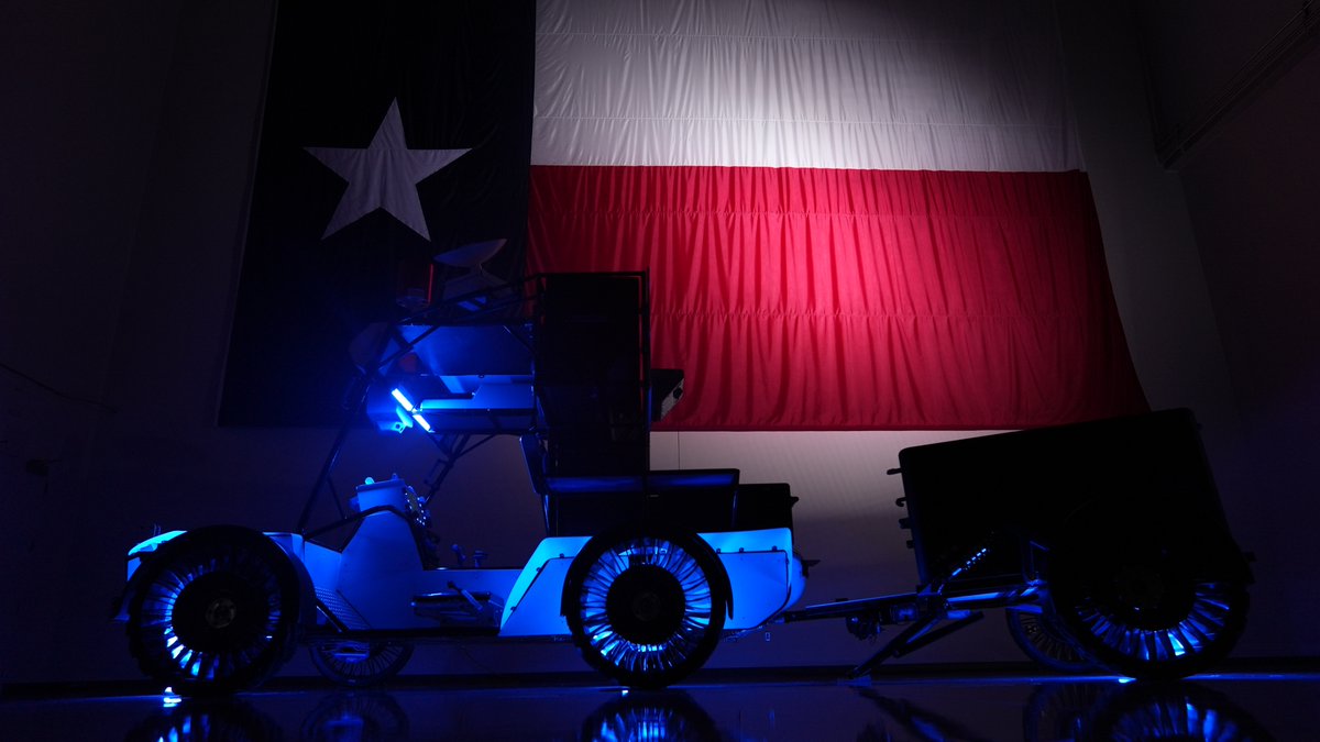 Int_Machines's tweet image. Apollo astronauts made history by driving the Lunar Roving Vehicle across the Moon’s surface. Now, their insights are helping push the frontier further with the Moon RACER team’s next-gen Lunar Terrain Vehicle. The team is delivering a static mock-up to @NASA_Johnson  for…