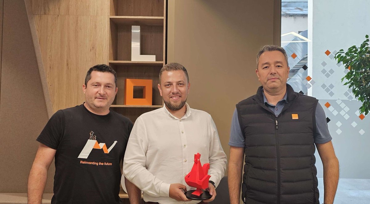 La evenimentul #LaFrenchTech de la <a href="/FranceRomania/">FranceenRoumanie 🇫🇷🇪🇺</a>, Spectro:o Digital Signage, parte din Orange Fab, a primit Best Innovation🏆
Spectro:o optimizează distribuția conținutului vizual în zona de retail printr-o soluție de semnalizare digitală de ultimă generație. 👏