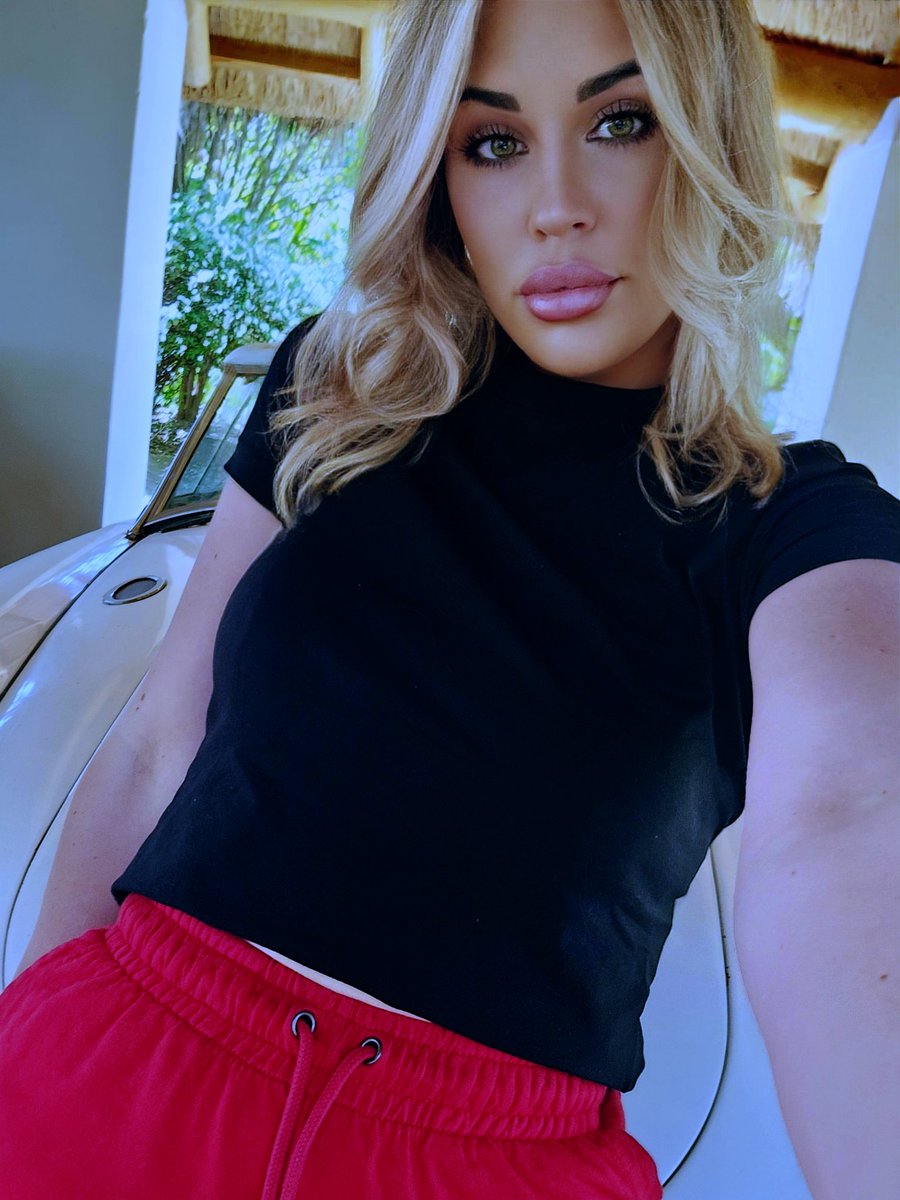 CannaMone's tweet image. Maybe on this car?😏😈