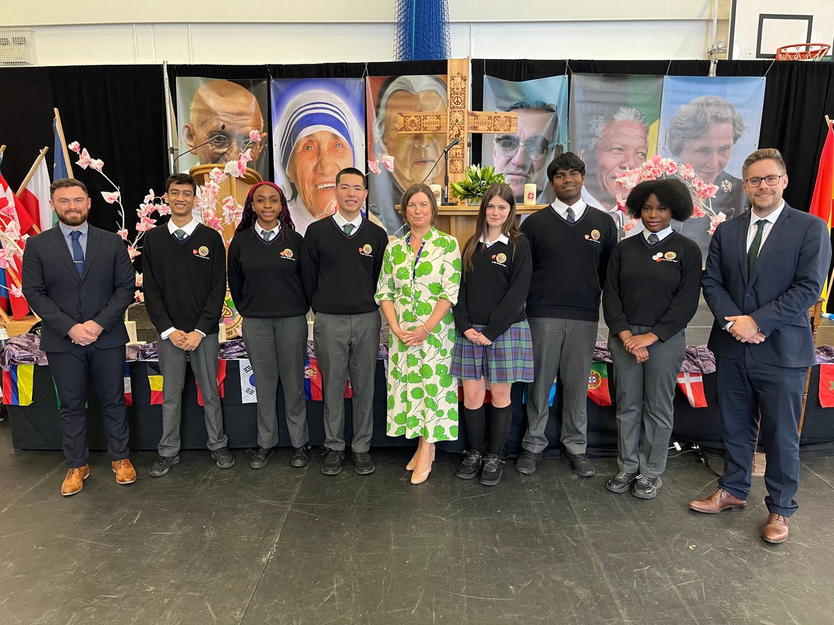 lecheiless's tweet photo. Feast Day: We know our school is in good hands this year with our new Head Boy Shu Bruen, Head Girl Anastasia Nastasiu, and their deputies Jacquelina Mabeti, Advaith Bharathwaj, Joshua Annakkodi and Arafat Aremu! #SeasaimidLeChéile @lecheiletrust1 https://t.co/J9ydRVfVXD