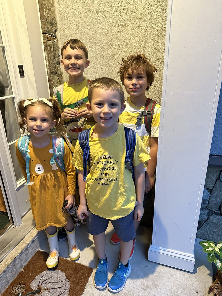 Going GOLD for childhood cancer awareness, with two special friends in mind currently undergoing treatment. 🙏🏼 💪🏼 🎗️#LRElem  <a href="/LittleRiverLCPS/">Little River ES</a>