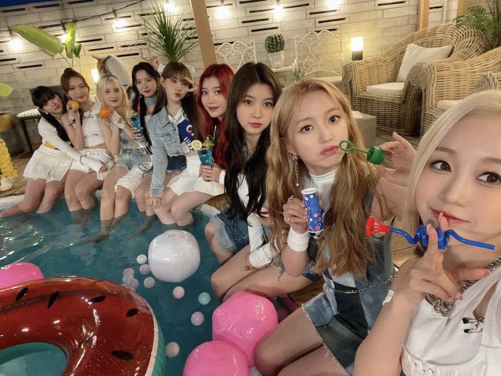 lvlylunatlie's tweet photo. OMG i can’t believe we’ve reach 1000 days with Kep1er 🥹 

to think that a couple months ago we thought they would’ve disbanded before they reached this milestone

KEP1 GOING THOUSAND DAYS
#Kep1er1000thDay
#케플러_데뷔1000일_축하해
@official_kep1er @kep1er_jp https://t.co/uUBfpF89Gs