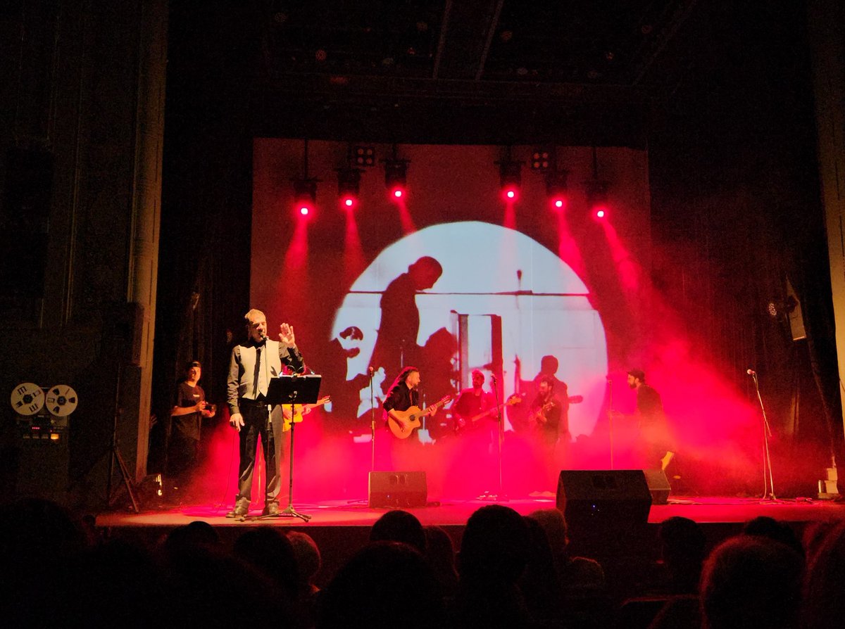 Espectacular homenaje de <a href="/MilongaExtrema/">Milongas Extremas</a> a Zitarrosa en <a href="/SalaZitarrosa/">Sala Zitarrosa</a> con notables invitados