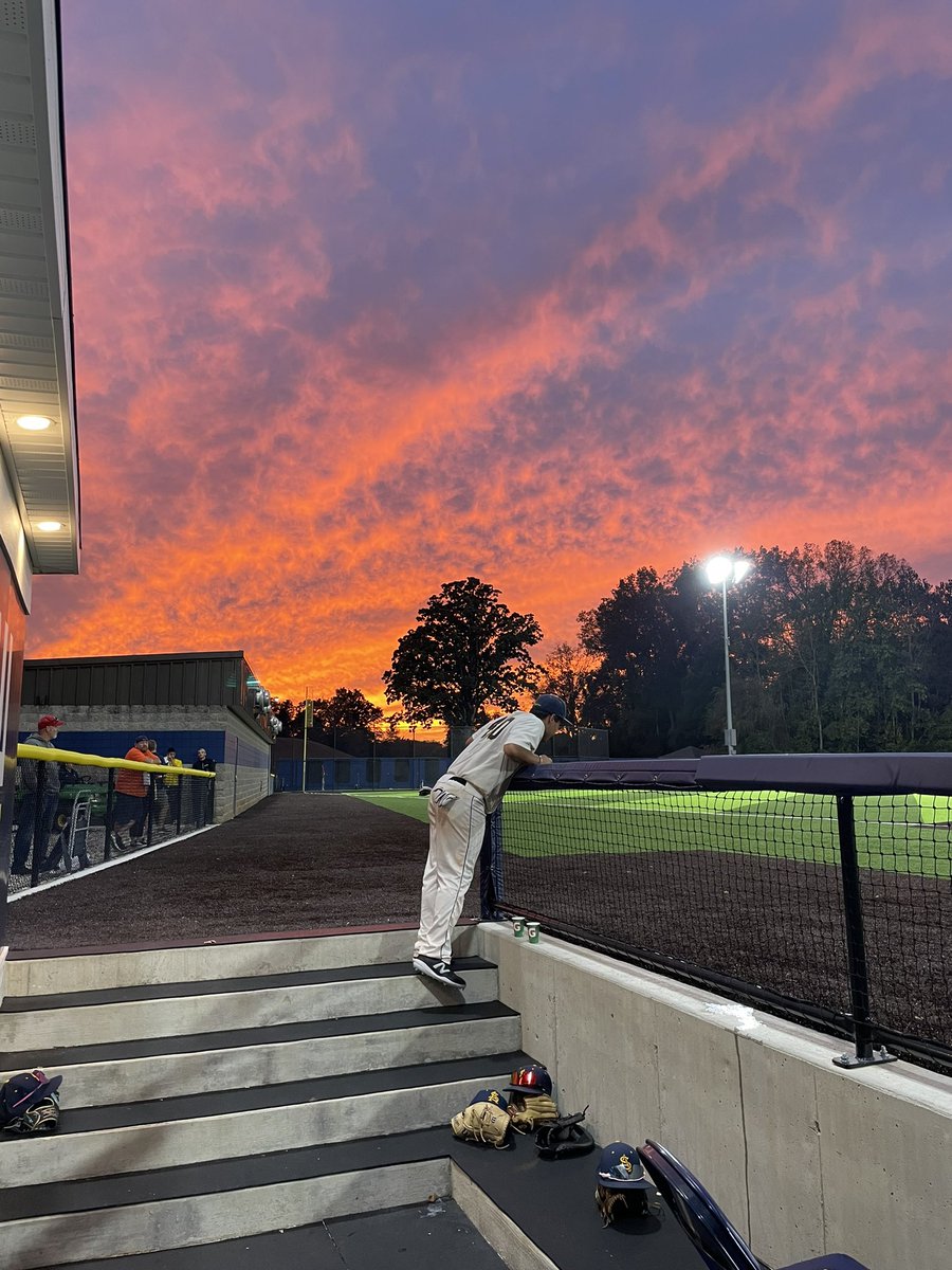Pumped for our jv guys. Have won 3 in a row. Playing really good baseball. Pitching it well. Timely hitting. Executing on the defensive end. Love our energy. Keep at it boys! 
Not to mention, just an absolutely beautiful night at The Burb. 
<a href="/SAUCougarsBSB/">SAU Cougars Baseball</a>