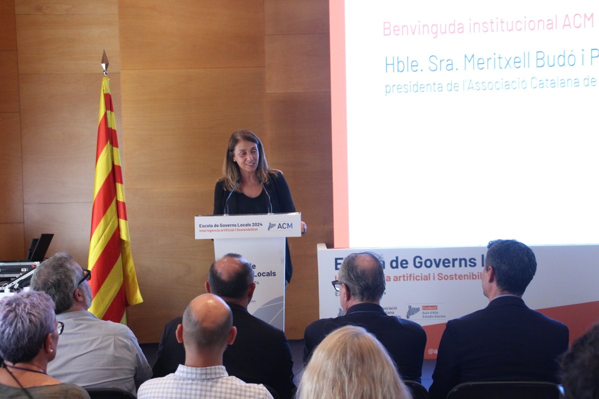 ACMunicipis's tweet photo. La presidenta @meritxellbudo inaugura oficialment l'#EscolaGovernsLocals24. Destaca que aquesta iniciativa formativa pretén dignificar el paper dels electes i ser un espai de debat, intercanvi i reflexió per encarar els reptes futurs del món local https://t.co/fabqbznXDy
