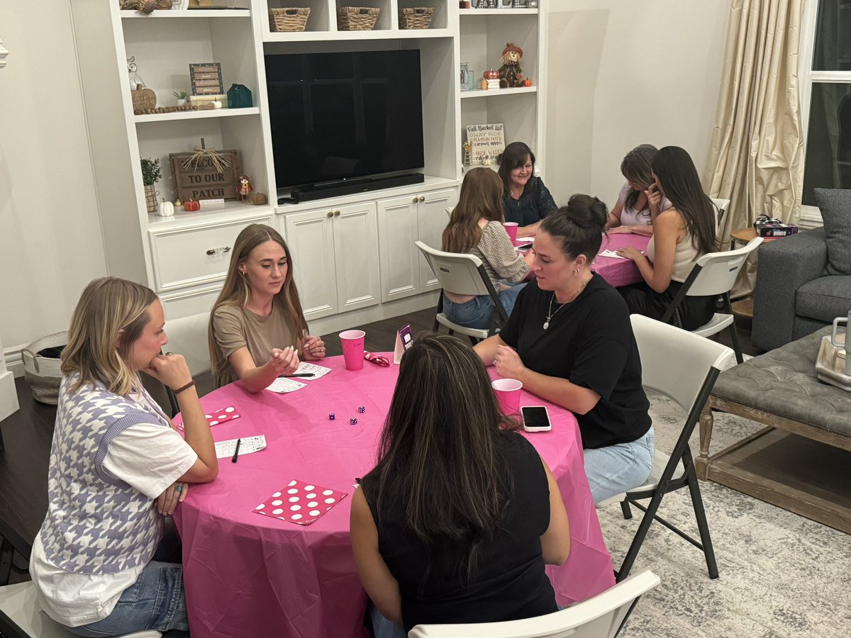 AlyssaGoncales's tweet photo. Moms who play bunco together, win elections together 😆

Such a fun night for the Superstition Moms Coalition! Always a great time when we get together!

@TPACoalitions @tpaction https://t.co/jhUwVd887g