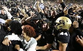 BeachedApeBets's tweet photo. NCAAF Week 5 Picks

This was the most memorable scene from last week's games as the the Buffalos finished off a miraculous comeback. The needed a last second Hail Mary and an OT goal line fumble by Baylor to complete the miracle that culminated in a field storming by the rabid fans.

This game sets the foundation for my picks this week.

Colorado @ UCF 330 EST

Beating Baylor was an excellent result for Coach Prime and the Buffaloes. But I expect a major letdown after that last game. The Knights will also pose a far stiffer test this week than even the Bears did.

UCF is a quality team that is likely to be ranked in the coming weeks. They have a major advantage in the rushing game and line of scrimmage in this matchup and I expect them to dominate time off possession. This game shapes up to be a blow out and I'm laying the points here.

Play of Week: UCF (-14) Vs Colorado

Baylor Vs BYU 1200 EST

BYU had an impressive win against ranked Kansas St last week. But anyone who watched that game will know the game was far closer than the 38-9 score.

Baylor played well enough to win last week and I think they can rebound in this spot. 

My Pick: Baylor (-3) Vs BYU

#NCAAFootball #sportsbettingadvice #CoachPrime