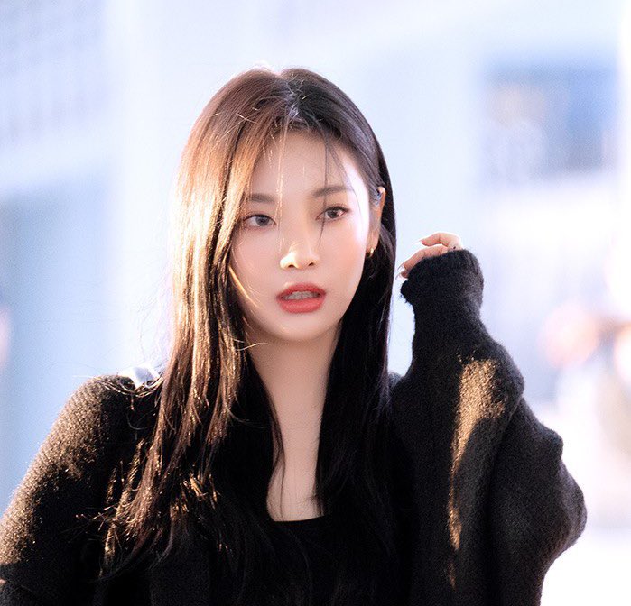 ningning tweet media