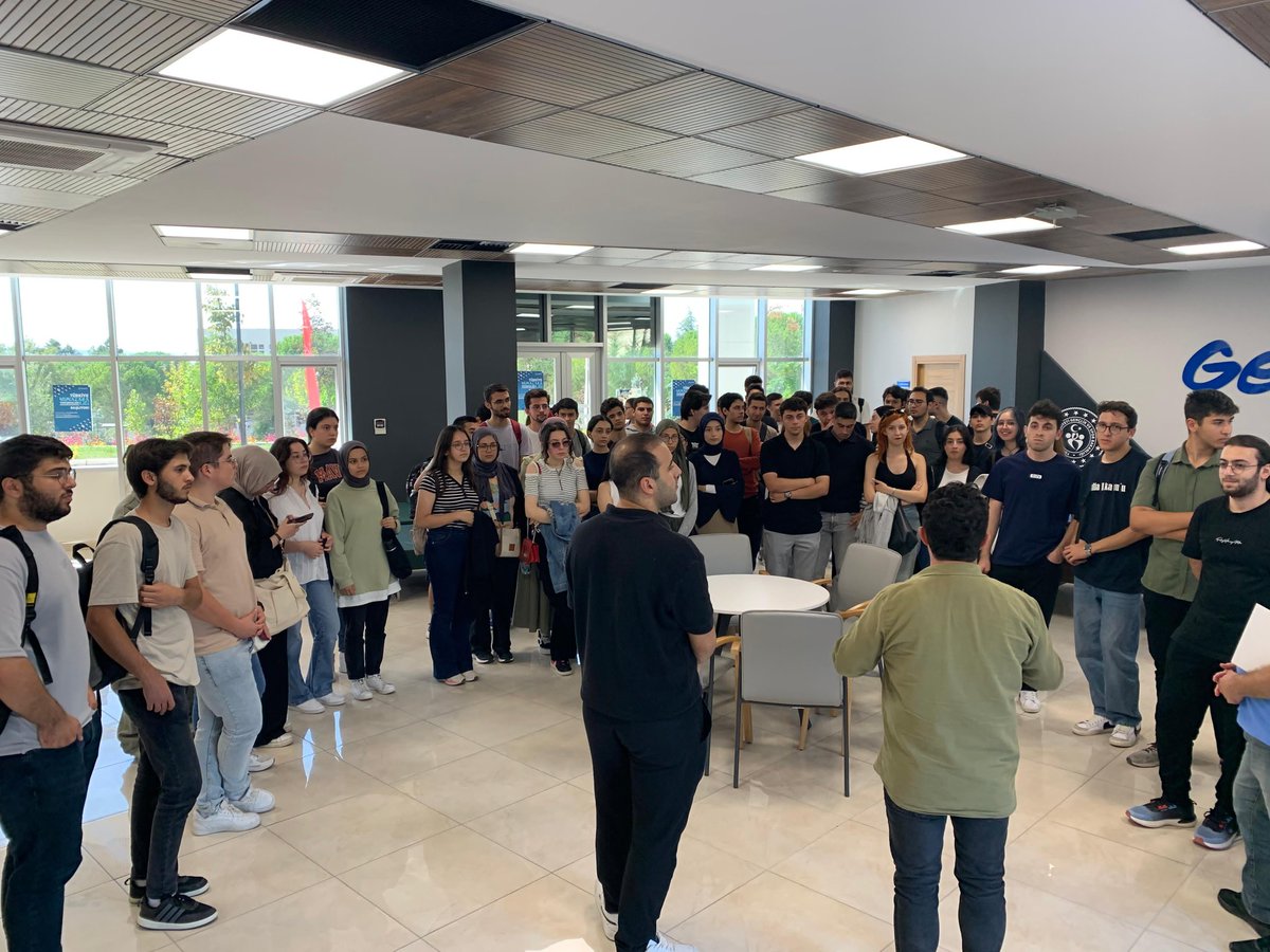 BGM BAÜN Genç Ofisimiz, her zaman öğrencilerimize kapılarını açıyor. Fikirlerinizi hayata geçirmek ve yeni deneyimler edinmek için biz her zaman buradayız.🤗
