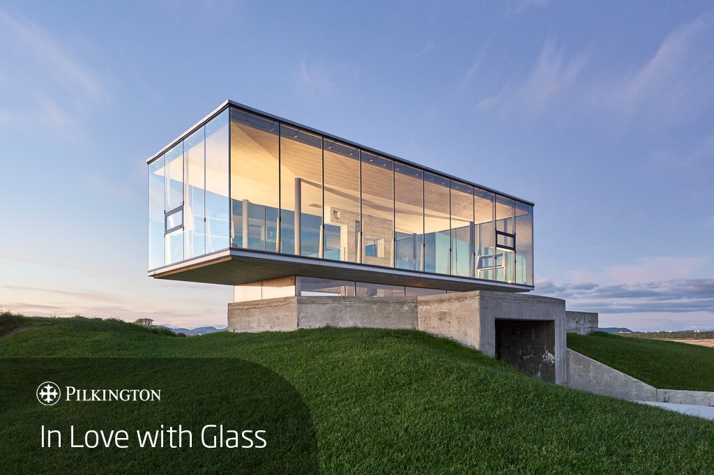 Glass expresses modernity, lightness and minimalism. 😍
No wonder it has been an #Inspiration for #architects all over the world for many years.
Have a look at how #glass affects the aesthetics and form of buildings. ⬇
#pilkington #design #building #architecture #InLovewithGlass
