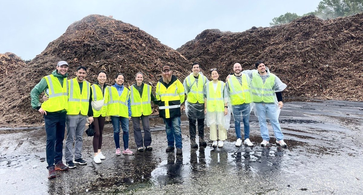 We visited the Prince George’s County Organics Compost Facility, which is an excellent example of how a small pilot startup can achieve scale &amp; financial sustainability in food waste diversion and organic waste treatment.♻️🍏#CutMethane