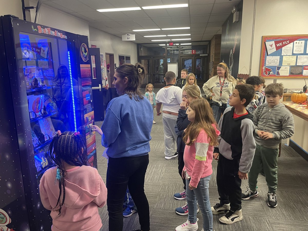 Grissom Principal 🧑🏽‍🚀 tweet media