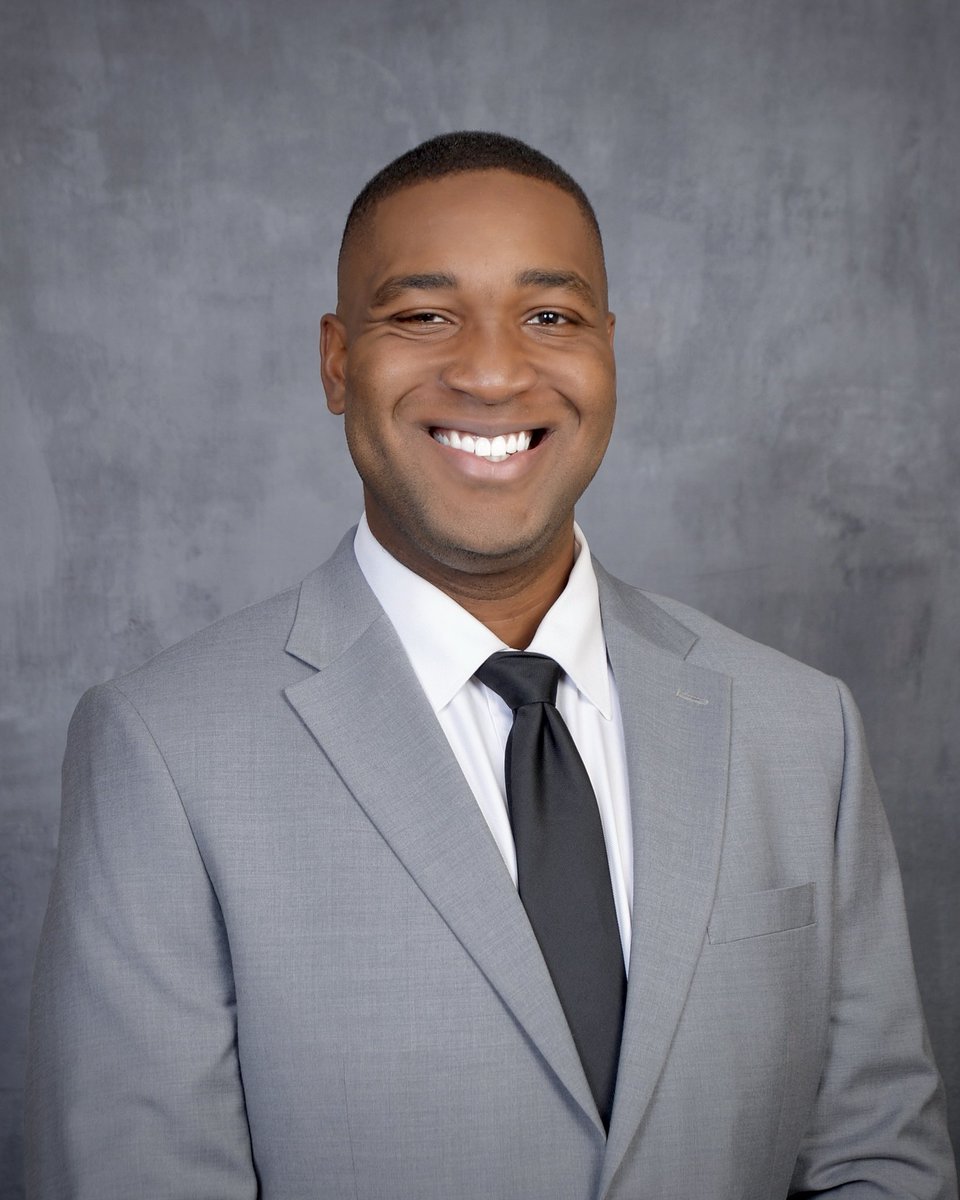 Benjamin Akande (@benjaminakande7) on Twitter photo <a href="/AAOS1/">AAOS</a> Hey everyone! My name is Benjamin Akande, I’m an MS4 <a href="/TheLongSOM/">Long School of Medicine</a> and <a href="/MilOrtho/">Society of Military Orthopaedic Surgeons</a> ‘22 Rankin Scholar. I’m excited to get to know everyone during this cycle!
#MedTwitter #orthotwitter #Match2025 <a href="/AAOS1/">AAOS</a> Hey everyone! My name is Benjamin Akande, I’m an MS4 <a href="/TheLongSOM/">Long School of Medicine</a> and <a href="/MilOrtho/">Society of Military Orthopaedic Surgeons</a> ‘22 Rankin Scholar. I’m excited to get to know everyone during this cycle!
#MedTwitter #orthotwitter #Match2025