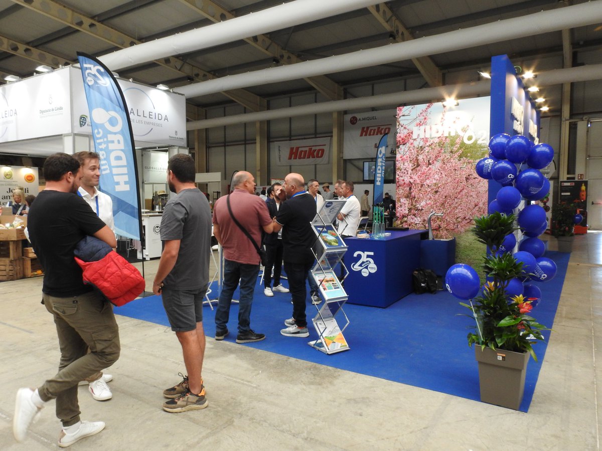 HidromaticPonen's tweet photo. 😄Continúa la Fira Sant Miquel en Lleida, ven a vernos!! 

👌Hidromatic, 25 años regando el éxito: innovación y eficiencia en riego para la agricultura del mañana.

#FiraSantMiquel #celebramos25aniversario https://t.co/WtIekIN3Ch