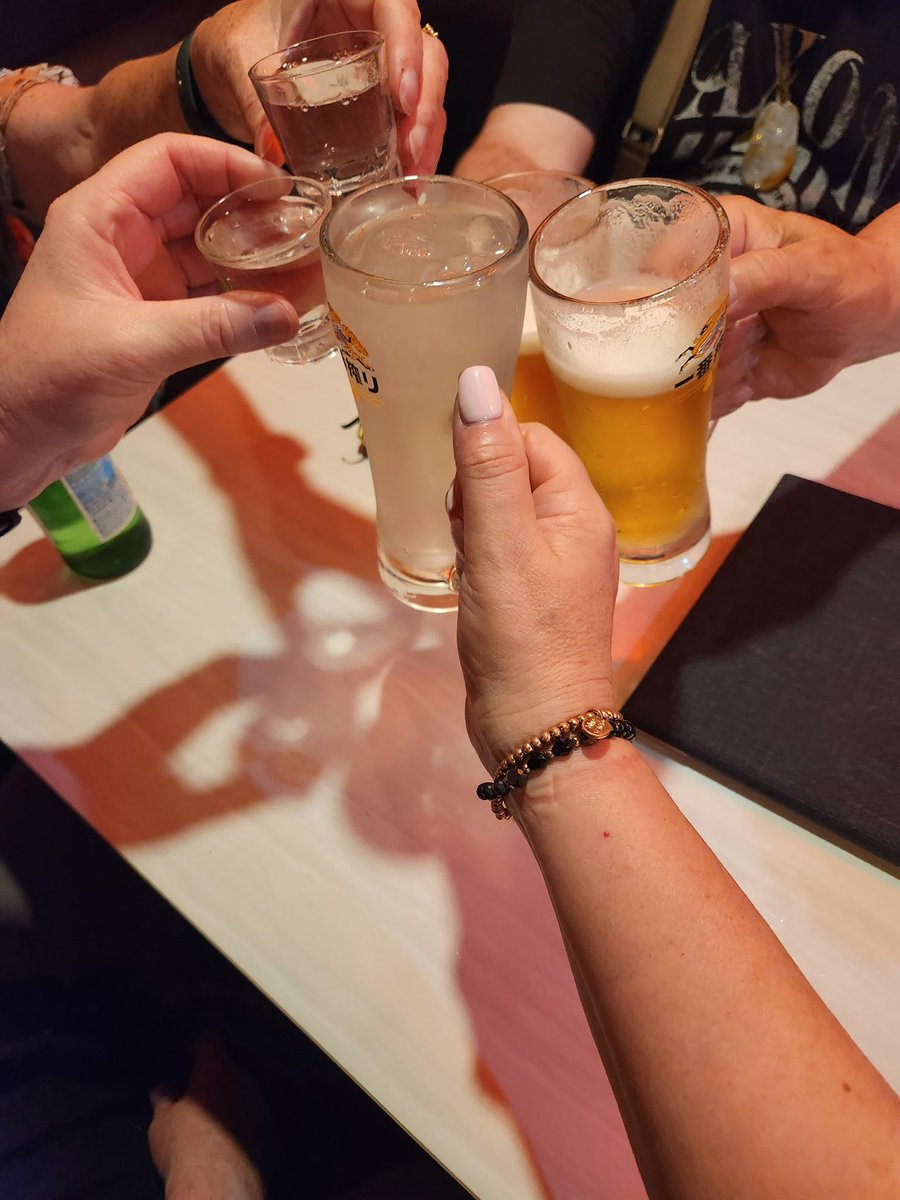 CoffeeDateBTS's tweet image. #EatJin
#CoffeeDateWithBTS

 OK. Another 15000 steps today. And more delicious food.

#CoffeeDateVacation