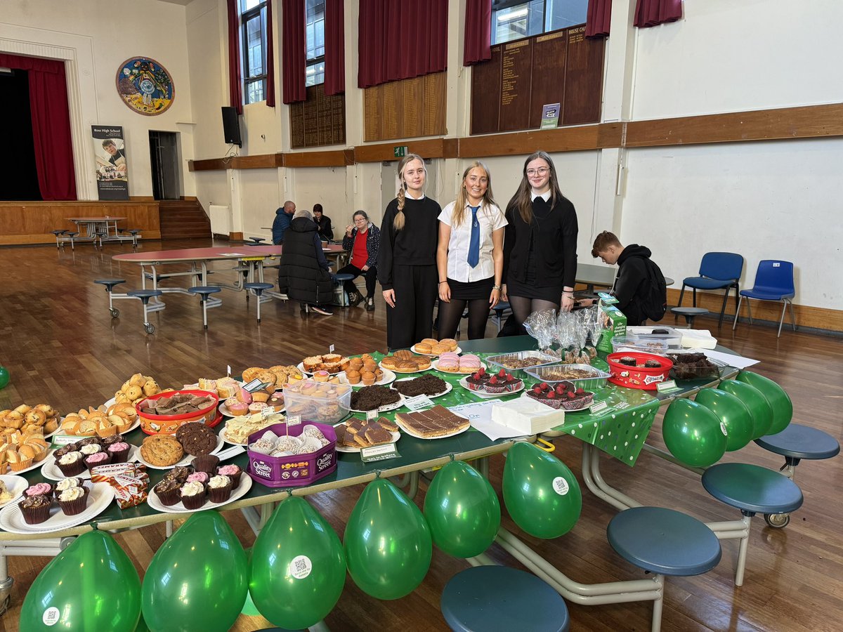 The set up of our S6 Macmillan coffee morning today! A beautiful spread was donated in cakes and treats raising £315 for <a href="/macmillancancer/">Macmillan Cancer Support</a>. Massive well done to our S6 hospitality leads Alexis, Carrie and Jessica for running the event 💚