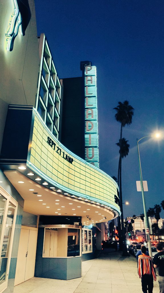 _ICMP's tweet image. .@fontainesdublin barnstorming the @thepalladium 🎸🎤🇺🇸☘️
#WhyWeDoWhatWeDo #ICMP #FontainesDC #Hollywood