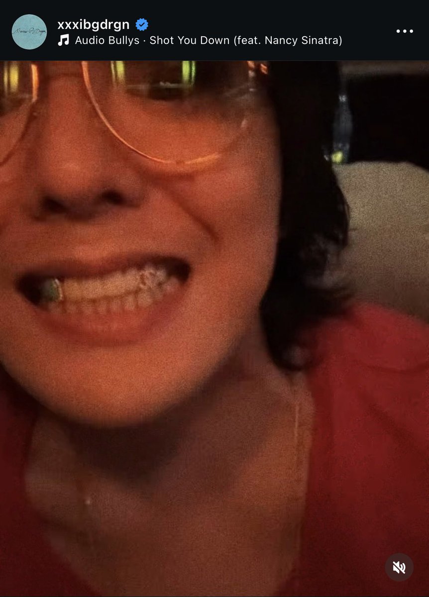 GeeTabio's tweet photo. jiyong blessing me with my absolute favorite type of content https://t.co/TZupKDaVZM