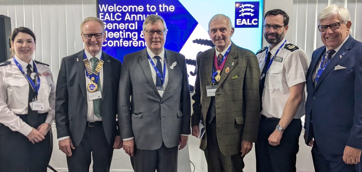 EssexPFCC (@essexpfcc) on Twitter photo Police, Fire and Crime Commissioner Roger Hirst paid tribute to the continuing valuable work of Essex councillors when he spoke to the 80th annual general meeting and conference of the Essex Association of Local Councils <a href="/EALCnews/">Essex Association of Local Councils</a>
For more visit: ow.ly/bonr50TxbWJ Police, Fire and Crime Commissioner Roger Hirst paid tribute to the continuing valuable work of Essex councillors when he spoke to the 80th annual general meeting and conference of the Essex Association of Local Councils <a href="/EALCnews/">Essex Association of Local Councils</a>
For more visit: ow.ly/bonr50TxbWJ