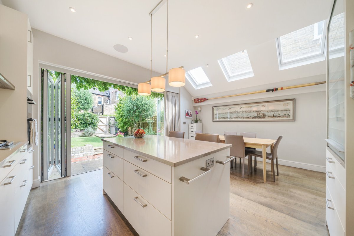 A spectacular Victorian family home on a premier road.  Secret garden included❤👀

📍Putney, SW15
🏡5 bedrooms
🛀3 bathrooms
🌳Private garden 
⛓Chain free
💷£2,350,000

See the full listing: bit.ly/4eIKpPf

#kfhproperty #london #putney #westputney #SW15 #victorian