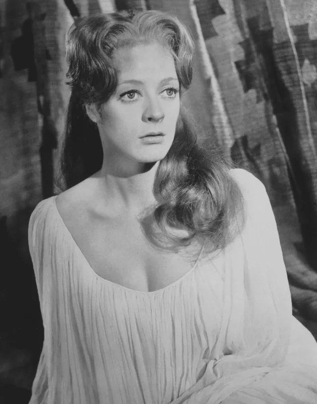 Desdemona, 1965. What wonderful performances you have left us with. R.I.P. Dame Maggie Smith. #MaggieSmith