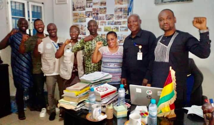 AtujgGuinee's tweet photo. En prélude du départ de la mission de contribution à la mise en œuvre des 𝐎𝐛𝐣𝐞𝐜𝐭𝐢𝐟𝐬 𝐝𝐮 𝐃𝐞́𝐯𝐞𝐥𝐨𝐩𝐩𝐞𝐦𝐞𝐧𝐭 𝐃𝐮𝐫𝐚𝐛𝐥𝐞 (ODD), nous avons accueillis dans nos locaux à 𝐟𝐨𝐬𝐬𝐢𝐝𝐞𝐭-𝐘𝐚𝐭𝐭𝐚𝐲𝐚-𝐂𝐔-𝐒𝐨𝐧𝐟𝐨𝐧𝐢𝐚, https://t.co/swBTcTvxiS