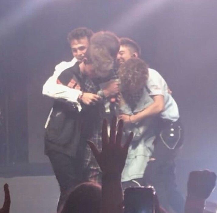 snugglingbrock's tweet photo. Happy 8th anniversary to my favorite boys WDW , as the number 8 sideways ♾️ this is a forever thing, I have such admiration for each of you , so proud of you guys and of how hardworking you guys are , each putting out your solo music #8yearsofwdw + https://t.co/2CiRT6nfAs