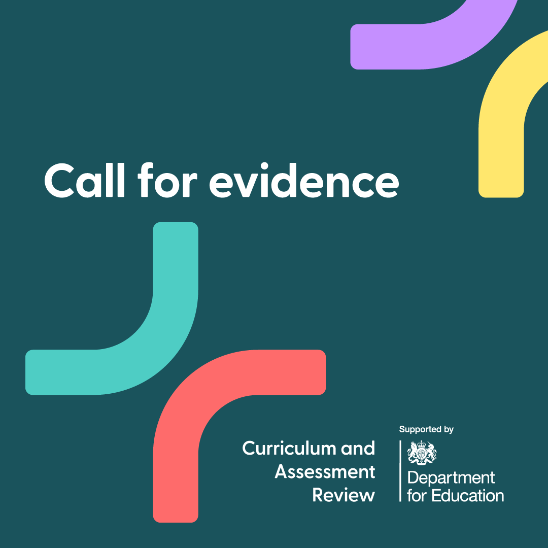 We're excited about the #CurriculumReview! Along with <a href="/CompAtSch/">Computing at School</a> and research groups, we're calling for digital literacy to be embedded in education beyond the GCSE. 
Share your views 👉 hubs.ly/Q02Rm9F60
#DigitalLiteracy