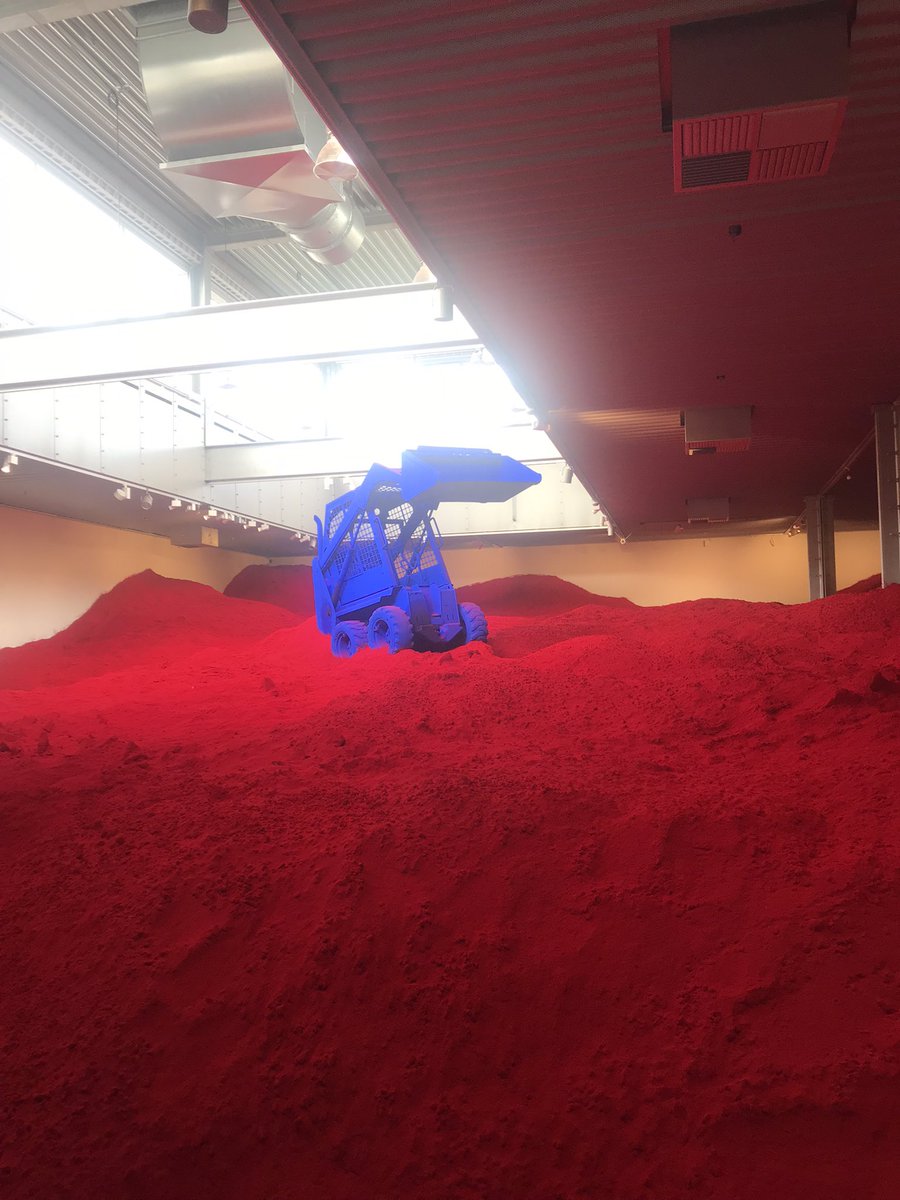 AHespPoet's tweet photo. The visualisation of a poets mind. 
Starting a new poem
and trying to finish the poem.

Art courtesy of Anish Kapoor, ‘Unseen’ from Arken Museum https://t.co/5yDkg54jmC