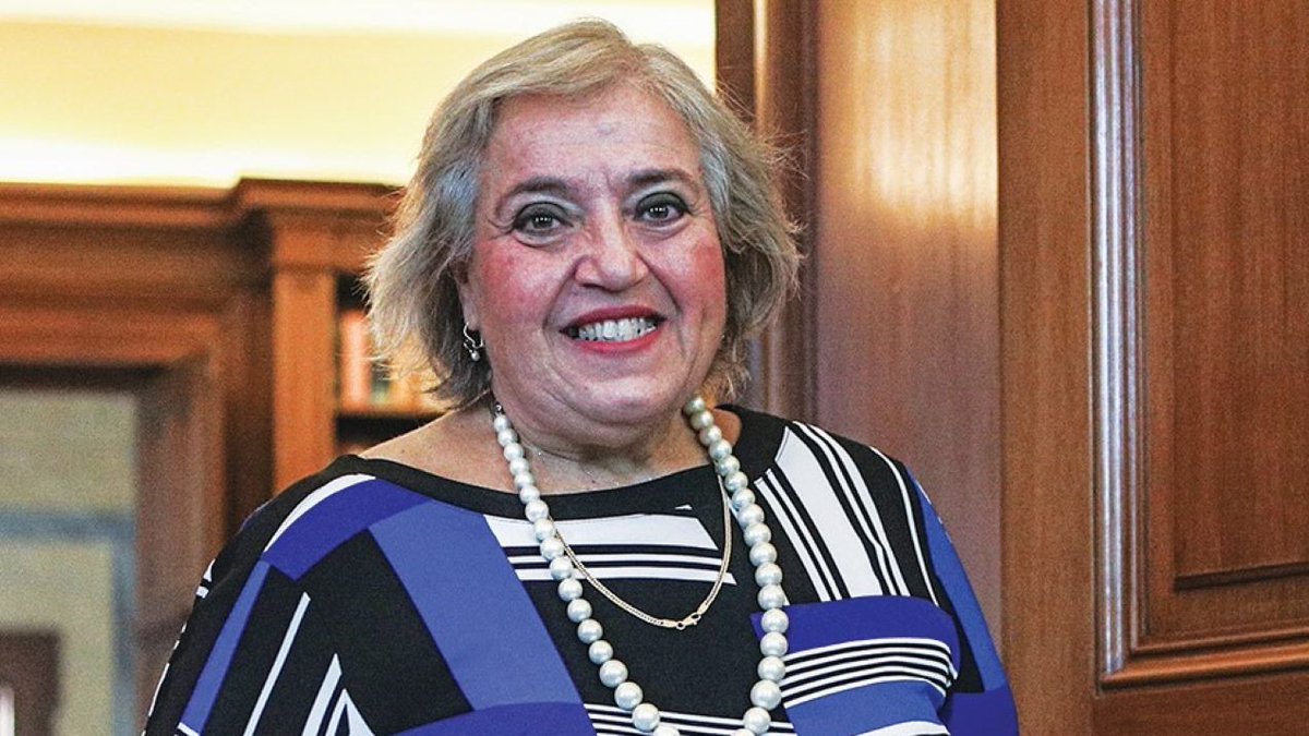 Ian_IV_'s tweet image. Αυτές οι τρεις κυράτσες είναι υπεύθυνες για την εξωτερική πολιτική της Ελλάδος και επικεφαλής όλης της μυστικής διπλωματίας με τους Τούρκους.

Ο Ερντογάν δεν μπορεί να κοιμηθεί πλέον γιατί γελάει όλη μέρα με τα χάλια μας.