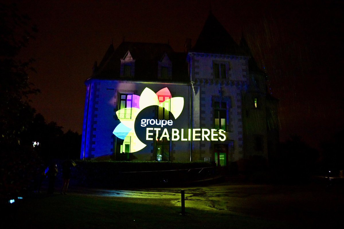 Herve_Pillaud's tweet photo. 100 ans et un nouveau logo,
Groupe @Etablieres au service des territoires et des Hommes !
Fier de présider le conseil d’administration de cette belle institution 🤩 https://t.co/SwJdlF05Yr