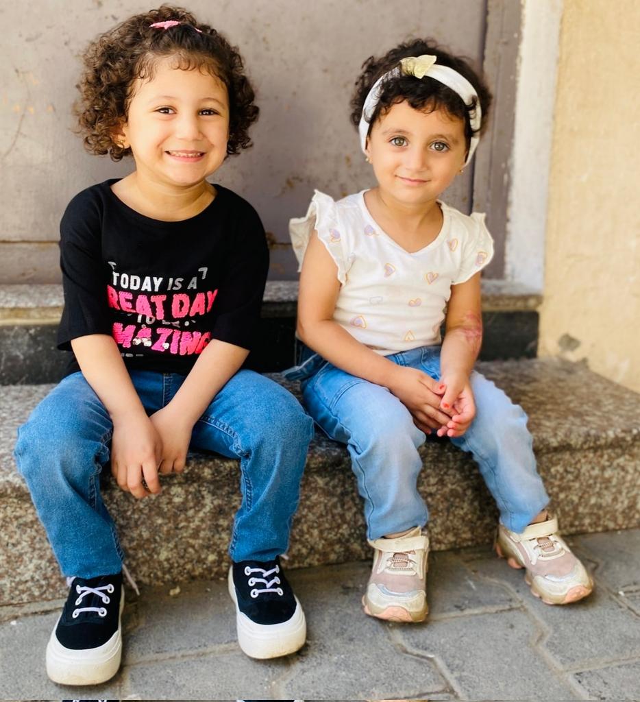 I’m sick of repeating the same thing to get people to notice  My little children.

Just a child, trapped in a nightmare of war, asking when it will end? Her question breaks my heart because I don’t have an answer to.

Pls, if u can, RT or donate!🕊️

gofundme.com/f/help-hazem-k…