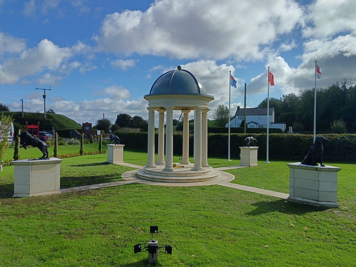 pedrobrts's tweet photo. @ITVRobShelley the statues are now in place and look superb on the national military dogs memorial at Holywell pet cemetery. Each of the 4 dogs has a tale to tell 👍 https://t.co/AqsdBmM22i
