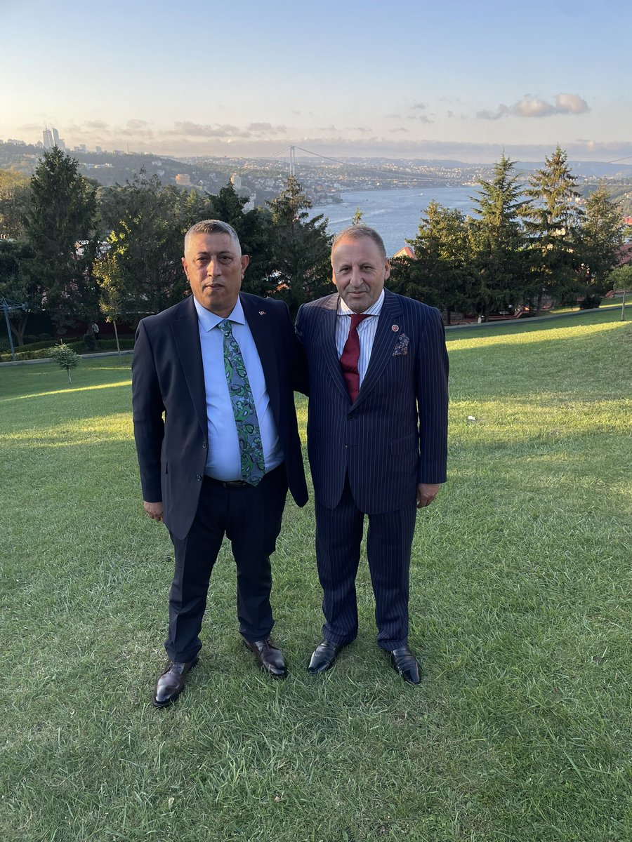 Oğlum Mehmet Ziya’nın düğünü öncesi Bacanağım <a href="/HalilBayuk1/">Halil Bayuk</a> ile birlikte bir İstanbul hatırası…