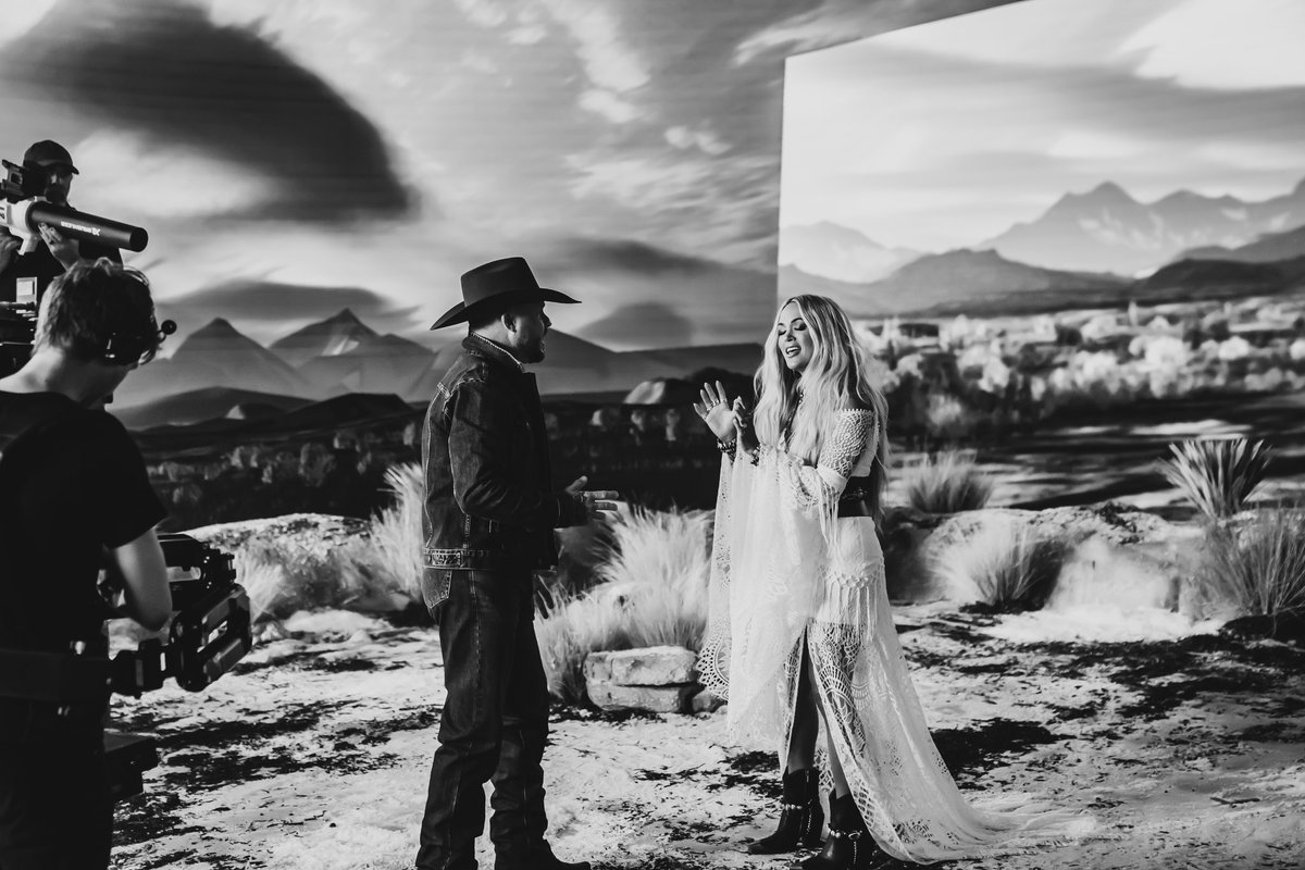 codyjohnson's tweet photo. #ImGonnaLoveYou with @carrieunderwood is out now. We’re so blessed to share the music video with y’all. These visuals bring the beauty of the song to life. Go check it out! Watch here - https://t.co/K7Gz0xxPqv https://t.co/9vMSI9WEfy