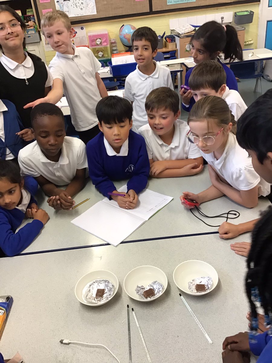 PelhamYear4's tweet photo. Year 4 were fantastic scientists this afternoon, investigating the best temperature to melt chocolate at for Miss Smith to make some delicious chocolate crispy cakes for a party this evening🍫🍫🍫 https://t.co/1EDX7ZpXYD