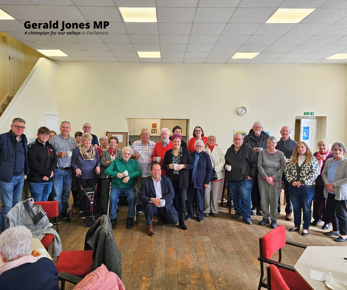 GeraldJonesLAB's tweet photo. ☕️ Wonderful support at the @macmillancancer event today 🍰

Your kind donations have raised over £400! @Dawn_Bowden and I thank you all.

Special thanks to High Street Baptist Church for hosting, and @tesco for the cake donation. 💚 https://t.co/OsOhRXckyj