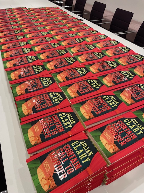 My publishers have locked me in a windowless room until these are all signed. Send help. geni.us/CurtainCallToM…